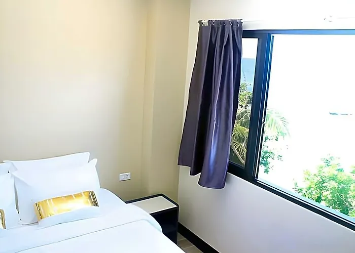 Babylon Coast 2* Oslob